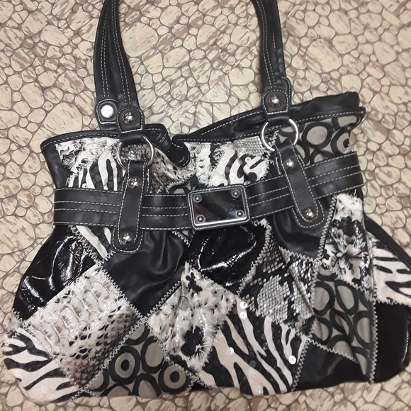 2 purses - Picture 3 of 8